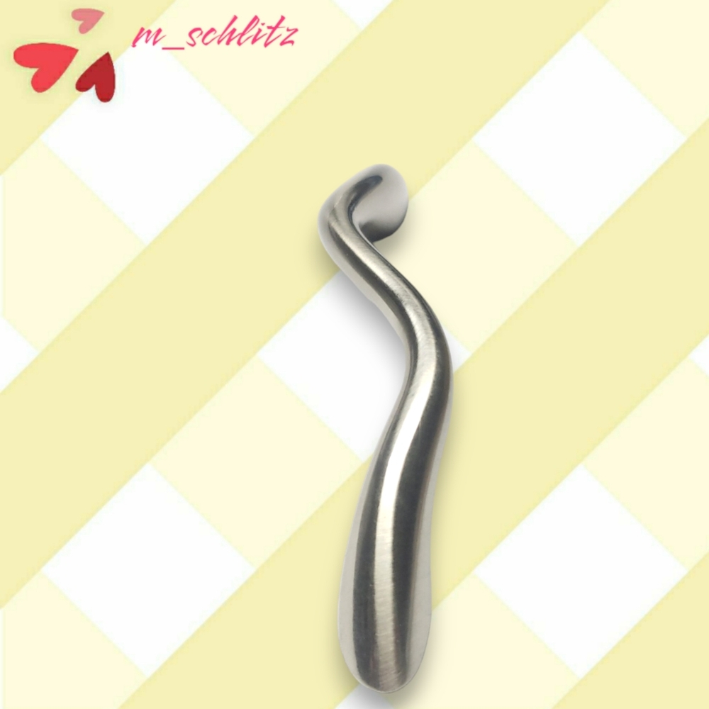 NWT - 30 Satin Finished Style Selections / Gate House Drawer Pulls - Std 3"